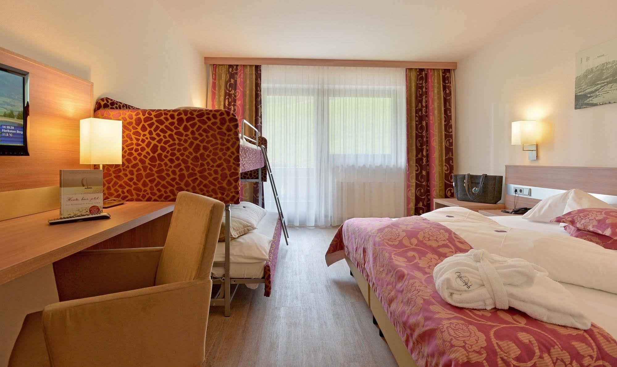 Familienhotel Christoph เอลล์เมา ภายนอก รูปภาพ