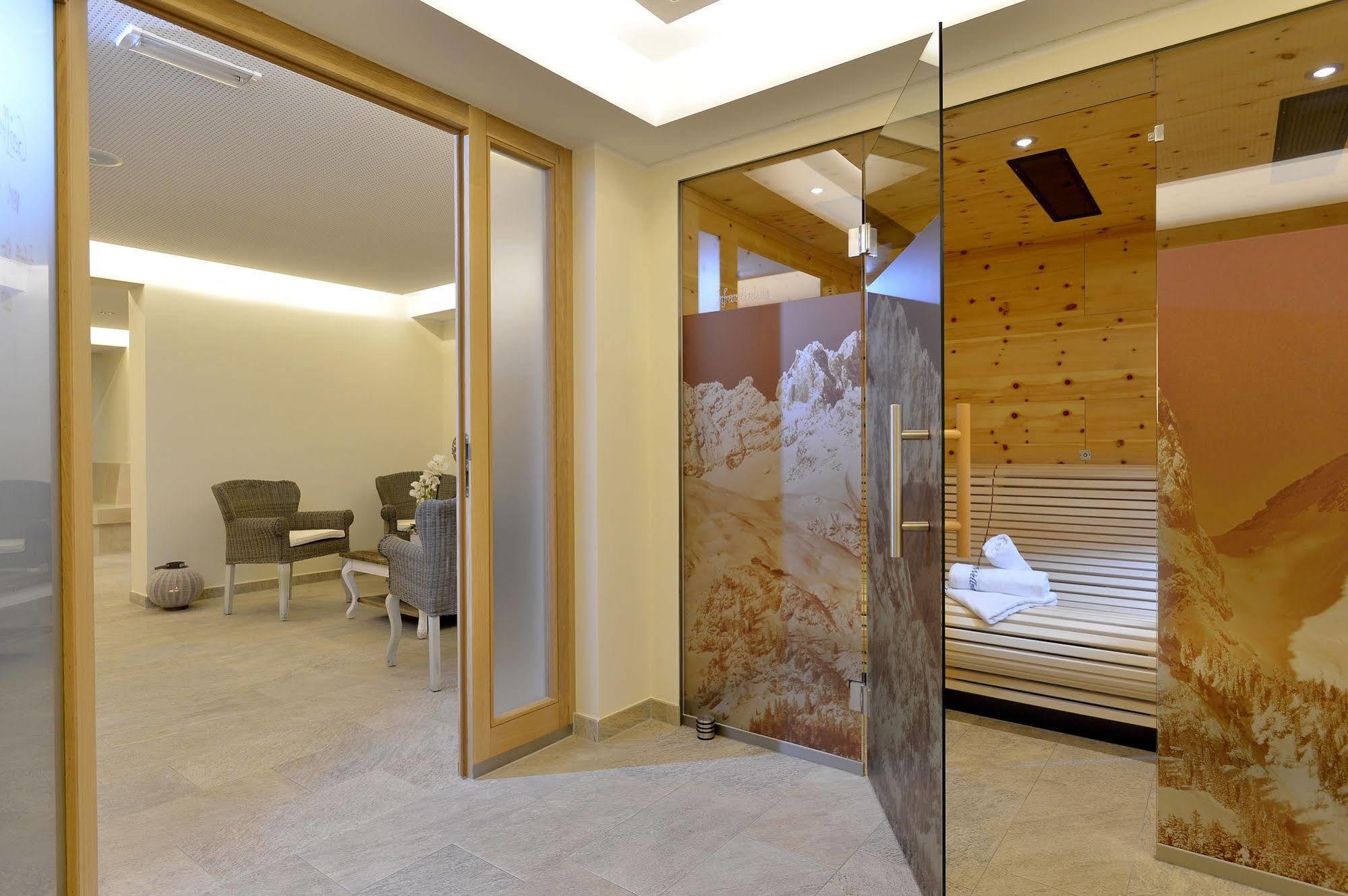 Familienhotel Christoph เอลล์เมา ภายนอก รูปภาพ