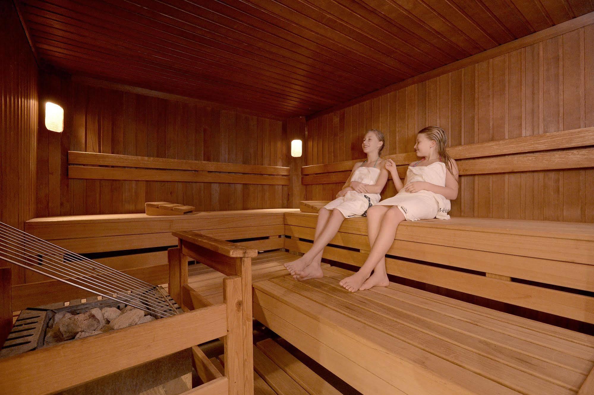 Familienhotel Christoph เอลล์เมา ภายนอก รูปภาพ