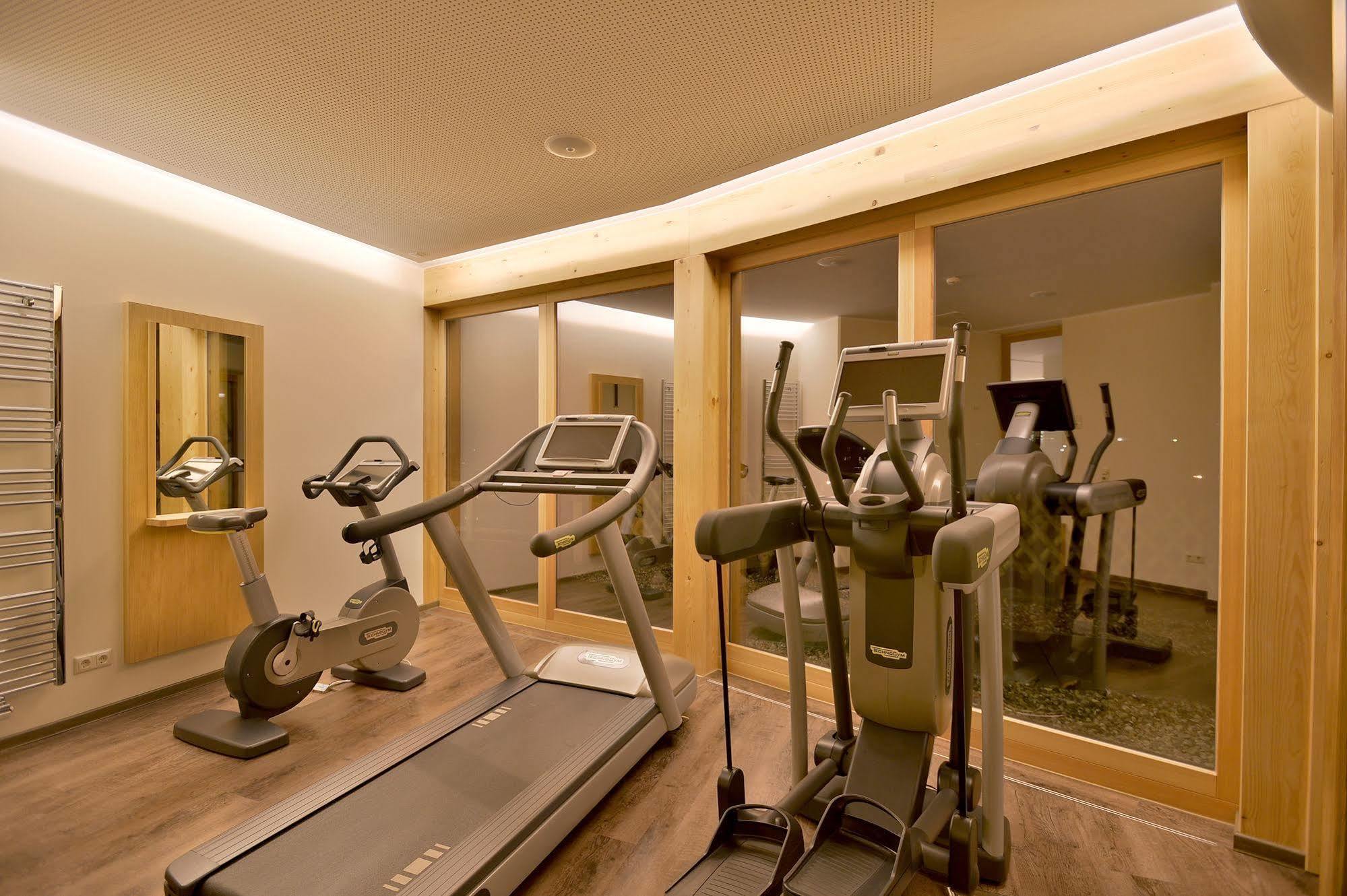 Familienhotel Christoph เอลล์เมา ภายนอก รูปภาพ
